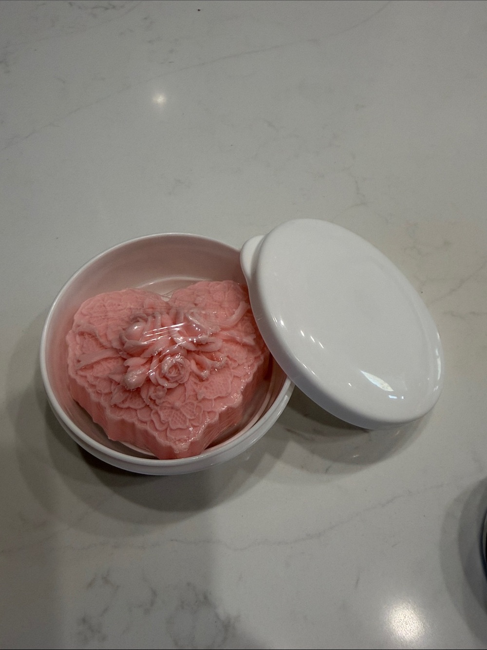 Travel Container Soap in white—